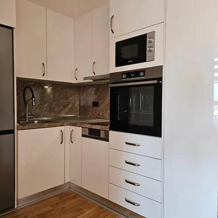 Capital Bulevar Apartment *
